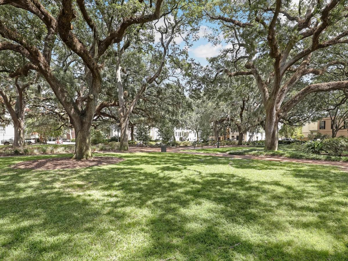 Gordon Inn Azalea Savannah Exterior foto
